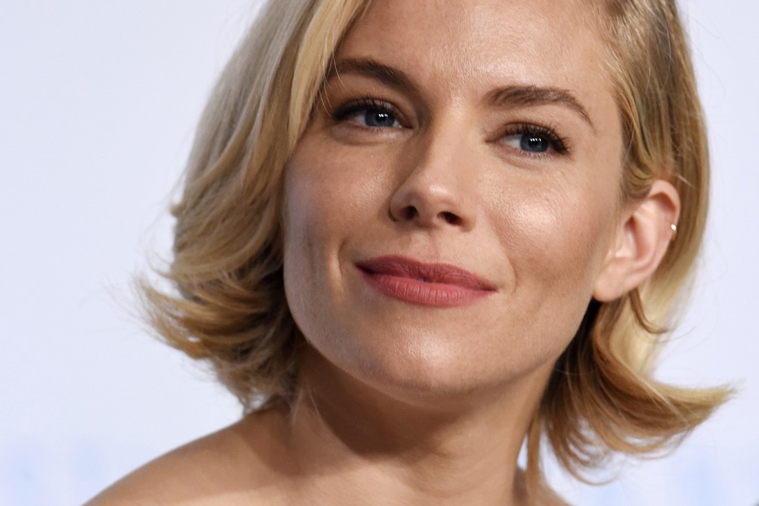 Sienna Miller mladolik izgled duguje kremi koju kupuje u ljekarni
