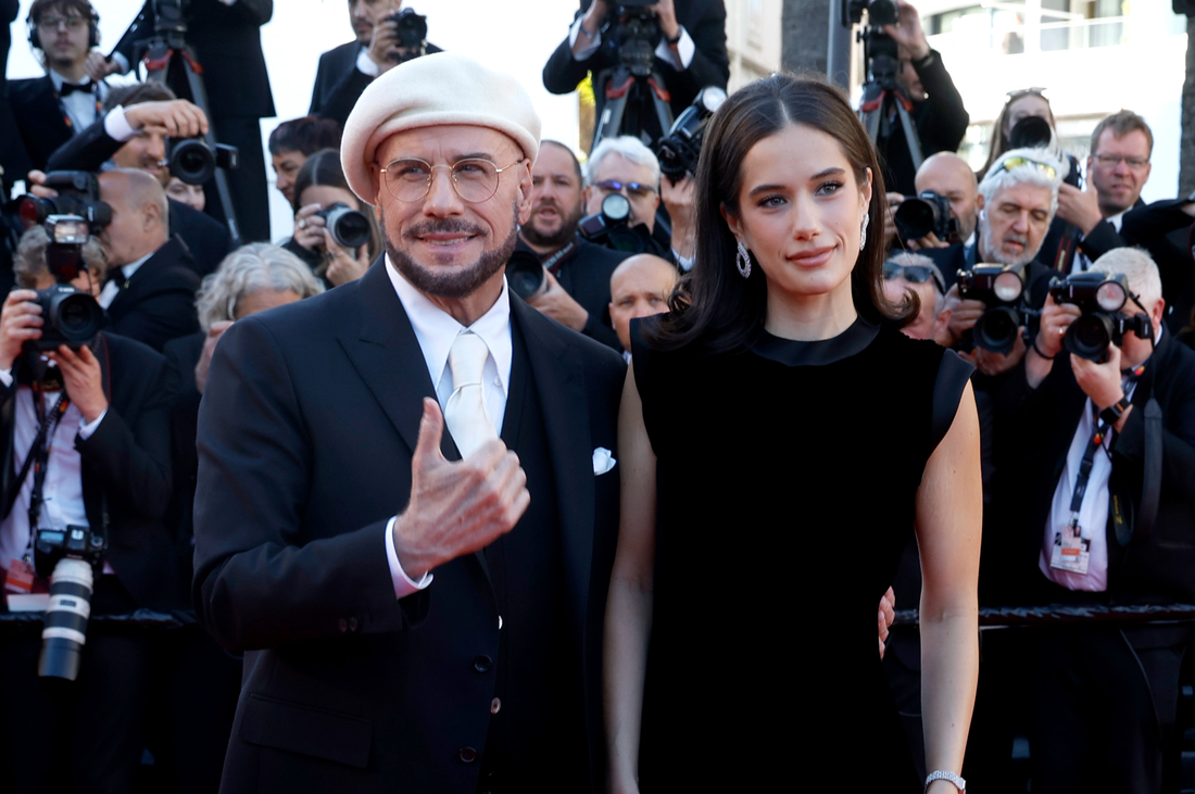John Travolta (72) i kći Ella (26) privukli pažnju na festivalu u Cannesu