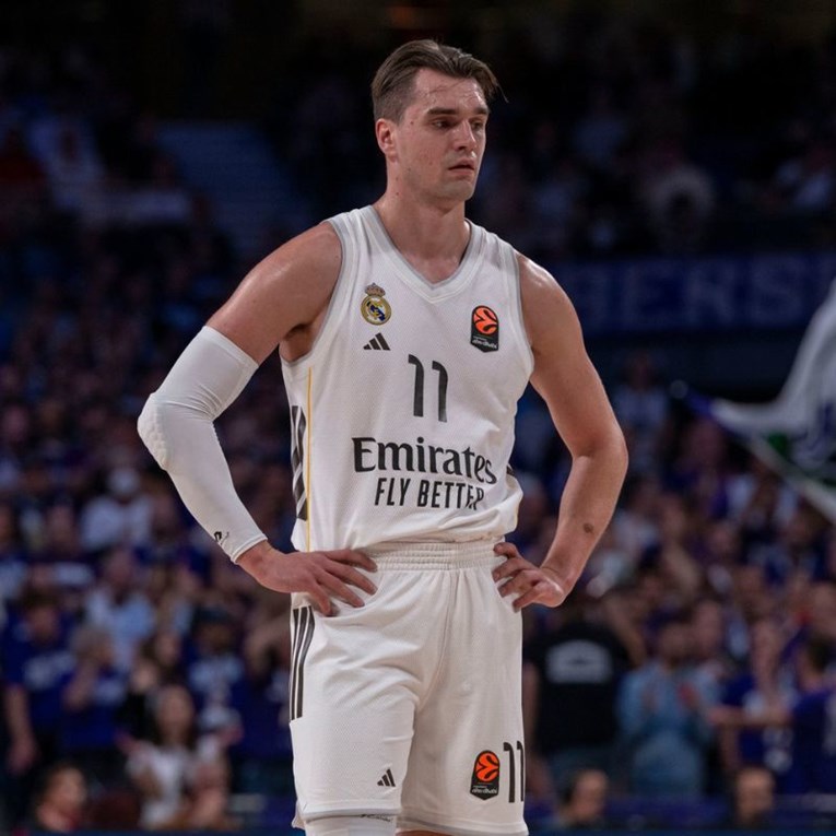 VIDEO Suigrači nakon pobjede napali Hezonju zbog neshvatljivog poteza