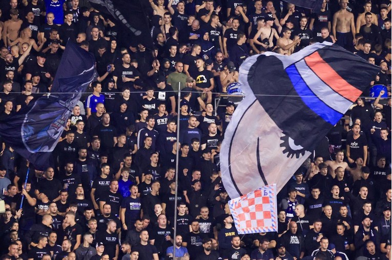 Navijač Anderlechta završio na tribini s Boysima. U panici zvao pomoć
