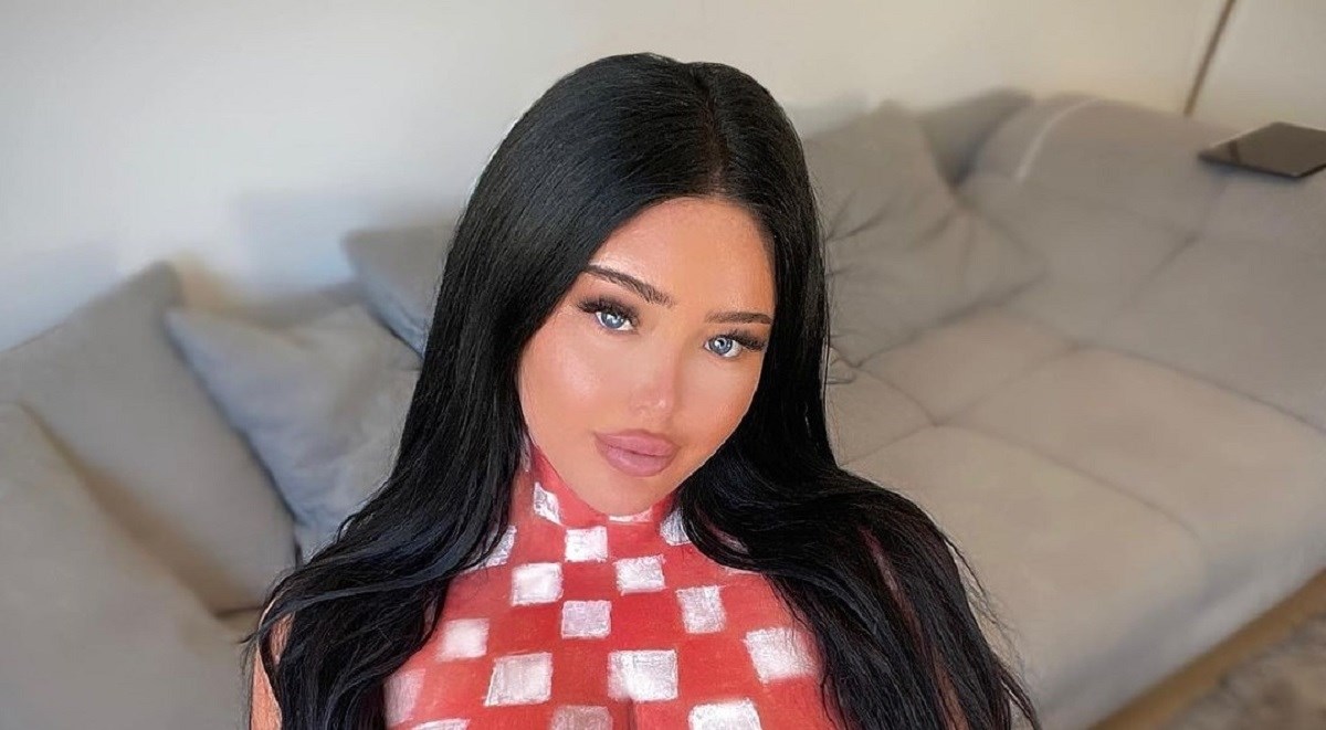 Influencerica ofarbala grudi u kockice: Rekli ste da želite bez grudnjaka