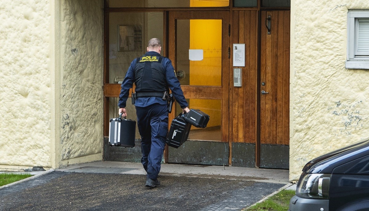 Šveđanka 30 godina držala sina zatočenog. Imao je brojne ozljede, ispali mu svi zubi