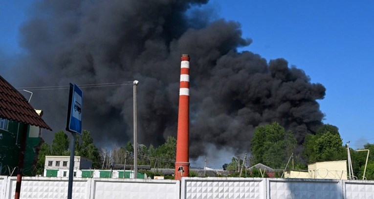Ruski guverner: Gori energetsko postrojenje u Belgorodu, dron bacio bombu