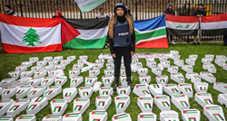 Zdravstveni radnici u Londonu nosili male lijesove s imenima ubijene djece iz Gaze