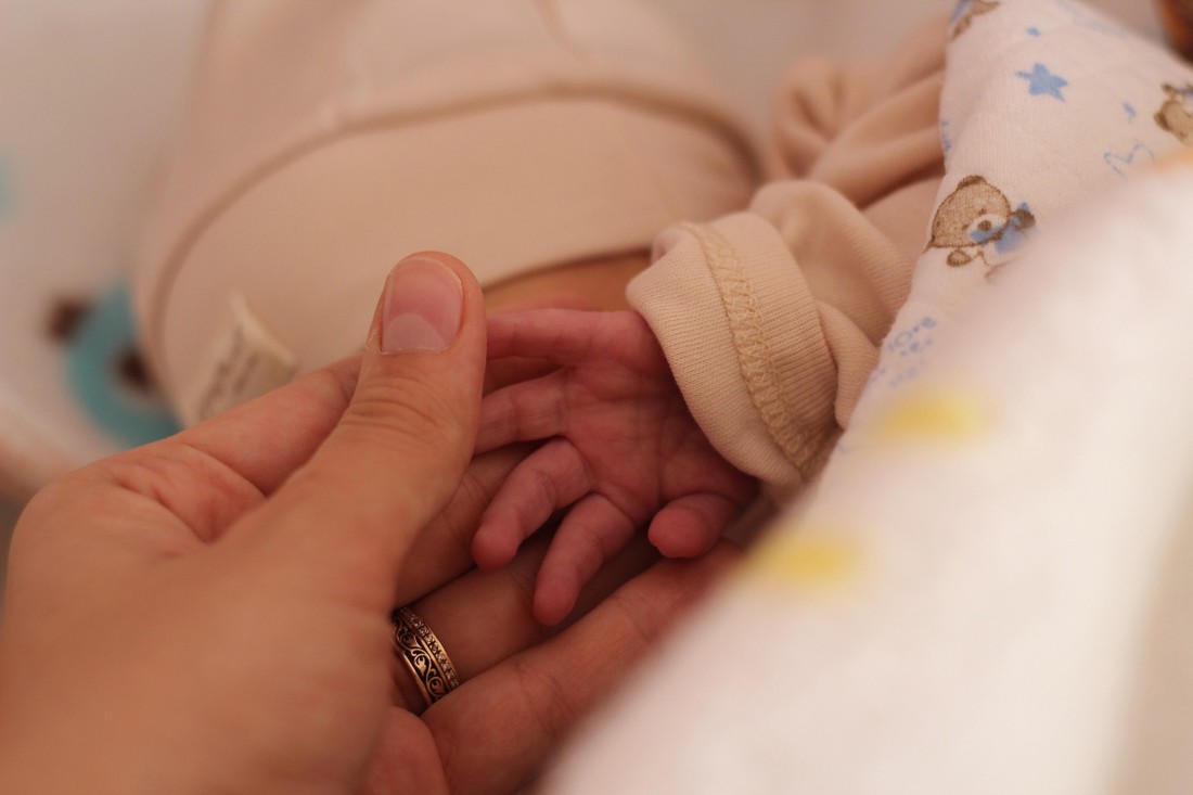 Nakon četiri mjeseca borbe, djevojčica teška 400 grama otišla je kući