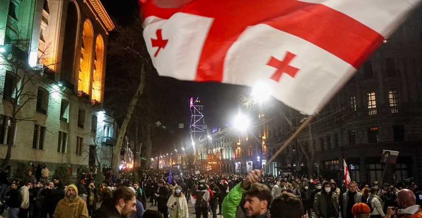 VIDEO Tisuće Gruzijaca na ulicama protiv novog zakona o stranim agentima