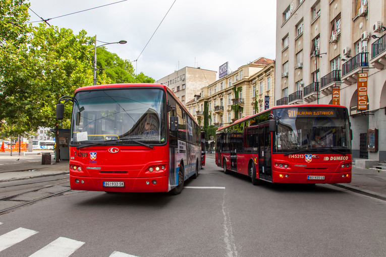 Nova.rs: Vozači u Beogradu o zagrebačkim plaćama mogu samo sanjati