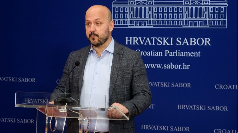 Maras: Milanović bi trebao glasati na izborima