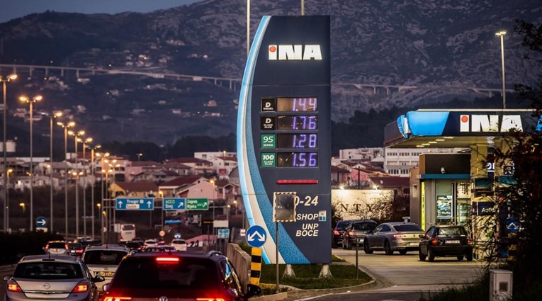 FOTO Benzinske objavile cijene goriva u eurima. Na Petrolu i Croduxu su više