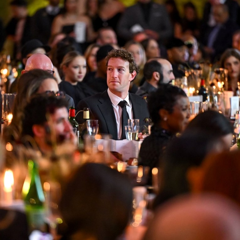 Billie Eilish nakon prozivke milijardera pljeskala cijela dvorana, osim Zuckerberga