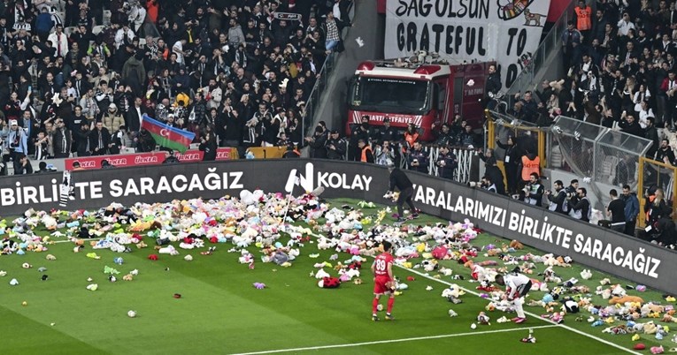 Potez zbog kojeg je plakao cijeli stadion. Turski navijači gestom oduševili svijet