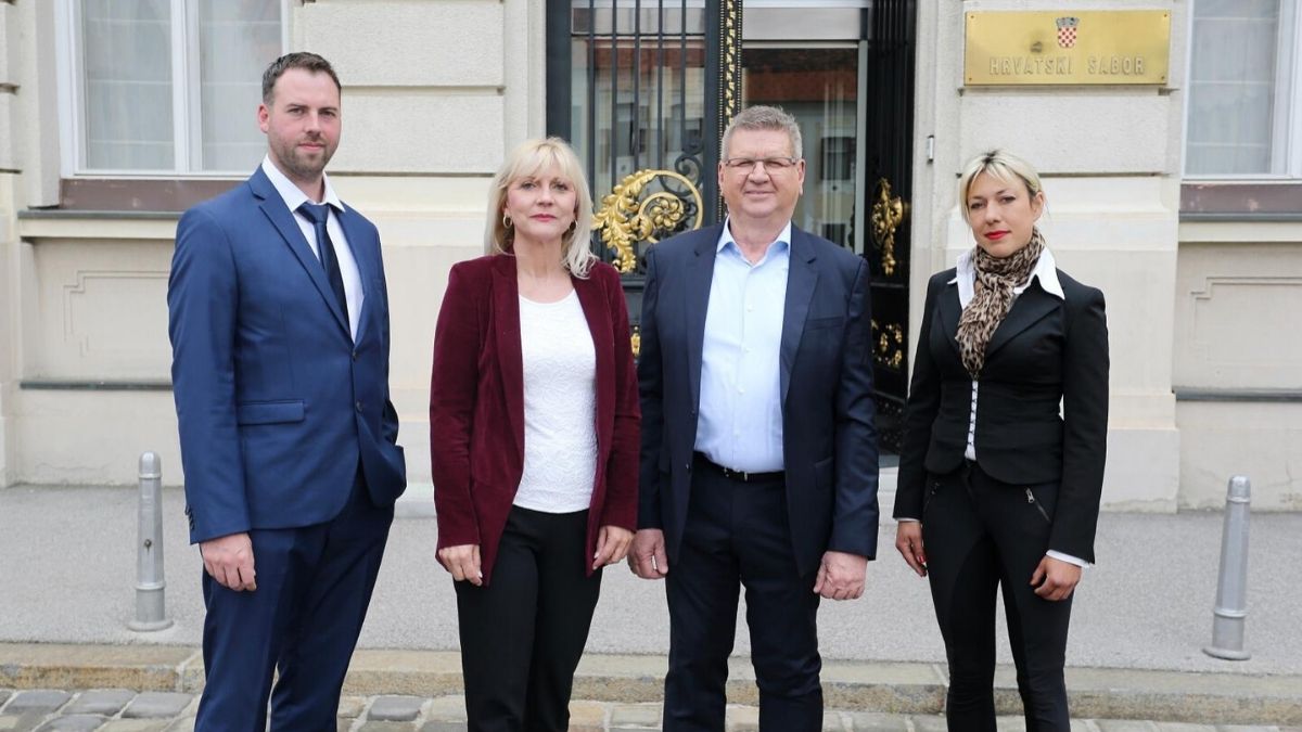 Mrsić: Nužno je skinuti HDZ s trona. Jedino zajednički to možemo učiniti