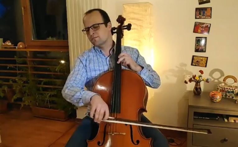 Za naježiti se: Zagrebački violončelist zasvirao What a Wonderful World u svom domu