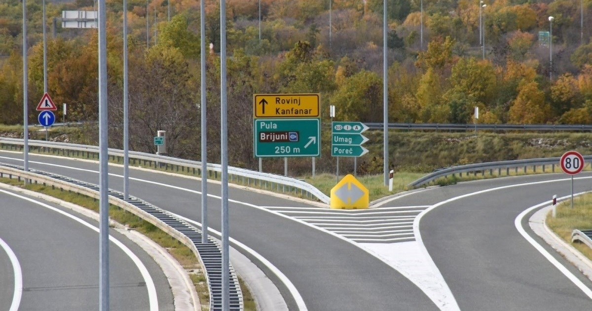 Pijan vozio po Istarskom ipsilonu u krivom smjeru. Vozačka mu istekla još 1985.