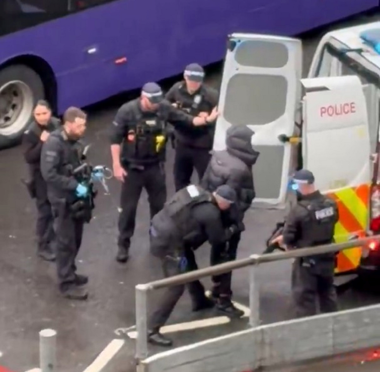 VIDEO Intervencija hitnih službi na londonskom aerodromu Heathrow. Zaustavljen promet