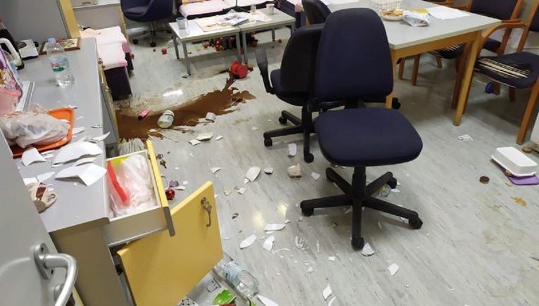 FOTO Ovo je bolnica u Sisku nakon potresa