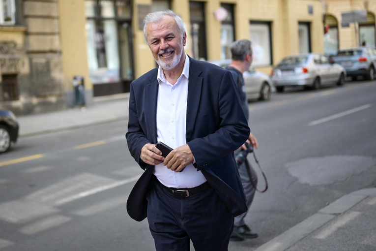 Sanader pita SDP-ovce: Je li istina da je Hajdašev punac bez dozvole otvorio deponij?