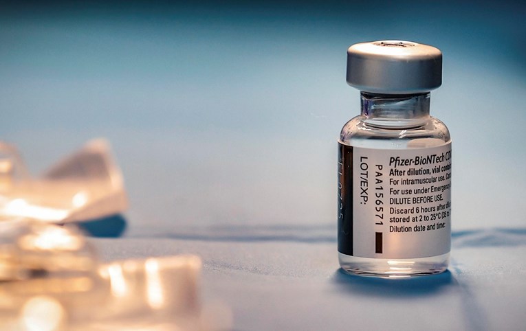 Pfizer: Naše cjepivo djeluje protiv mutiranih sojeva korone