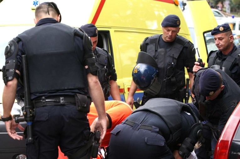 Napadnuta tri maloljetnika u Splitu, jedan je teško ozlijeđen