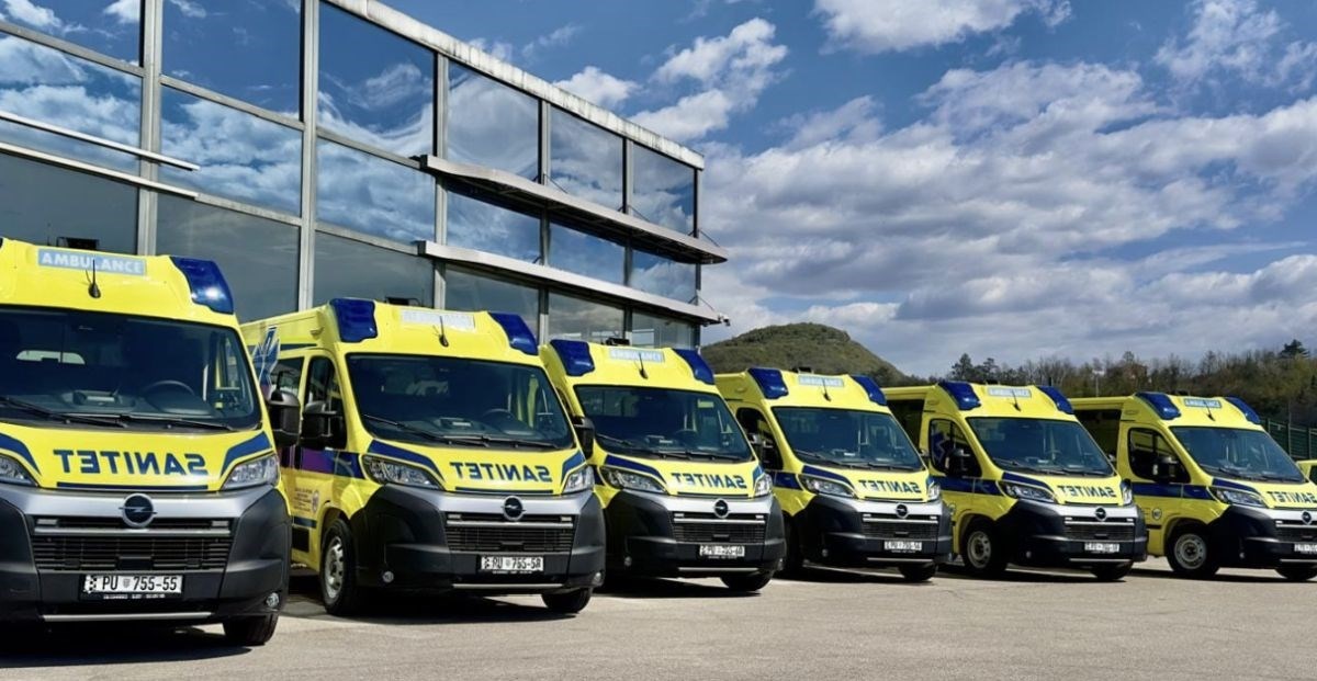 Opel isporučio Zavodu za hitnu medicinu 13 novih Movana
