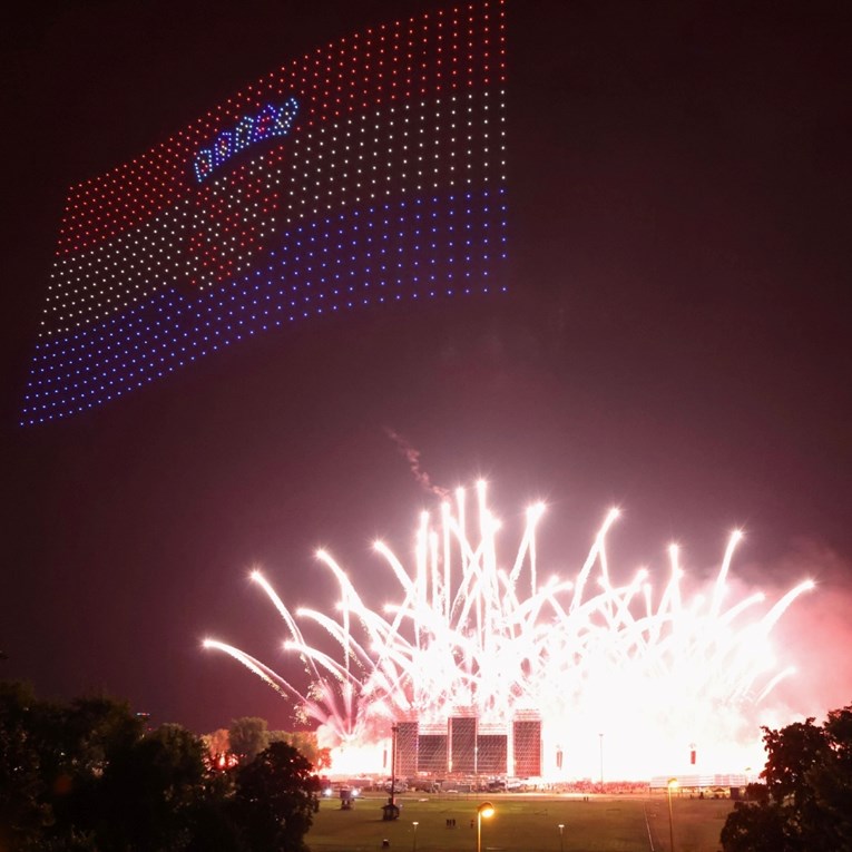 VIDEO Dronovi oblikovali natpis "Oluja 95", golubicu i hrvatsku zastavu