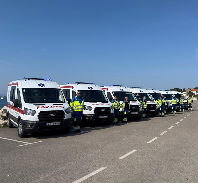 Gospić, Novalja, Senj, Otočac i Korenica dobivaju nova sanitetska vozila