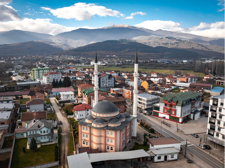 Skandal u Gostivaru. Građani 20 dana pili vodu zagađenu fekalnim bakterijama