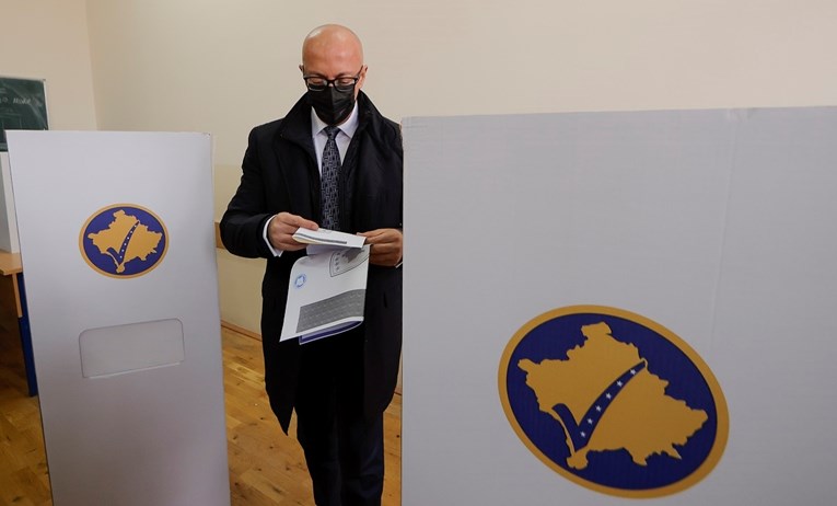Na Kosovu su se, usred velikog sukoba sa Srbijom, održali lokalni izbori