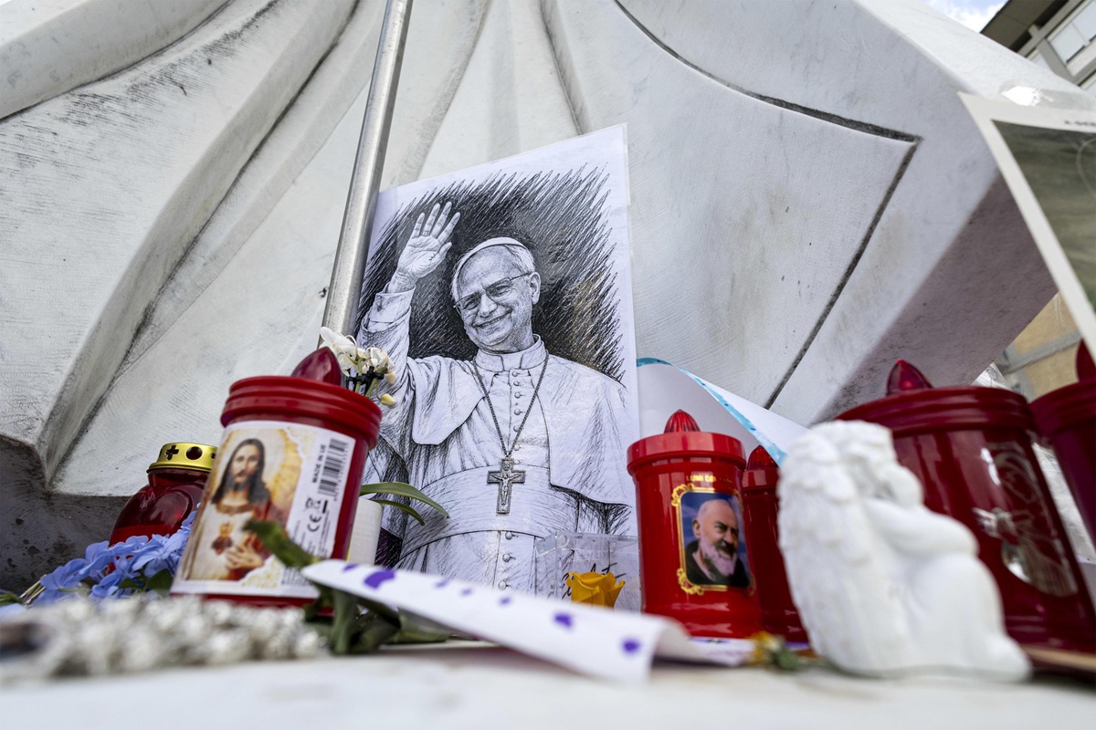 Papa Lav napustio bolnicu nakon operacije raka pluća