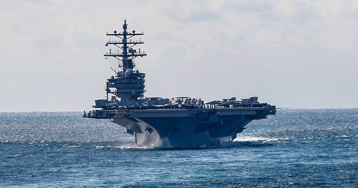 Amerika šalje nosač aviona na Bliski istok, važni avioni poslani u Europu