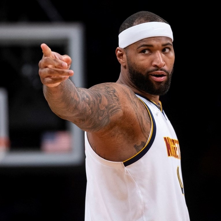 VIDEO U zadnji čas spriječena tučnjava. Bivša NBA zvijezda krenula na publiku