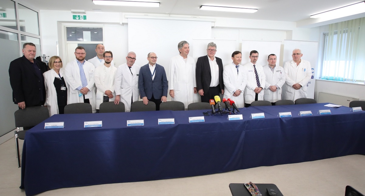 Dva velika uspjeha na Rebru. Djetetu prvi put presadili pluća, muškarcu srce i jetru