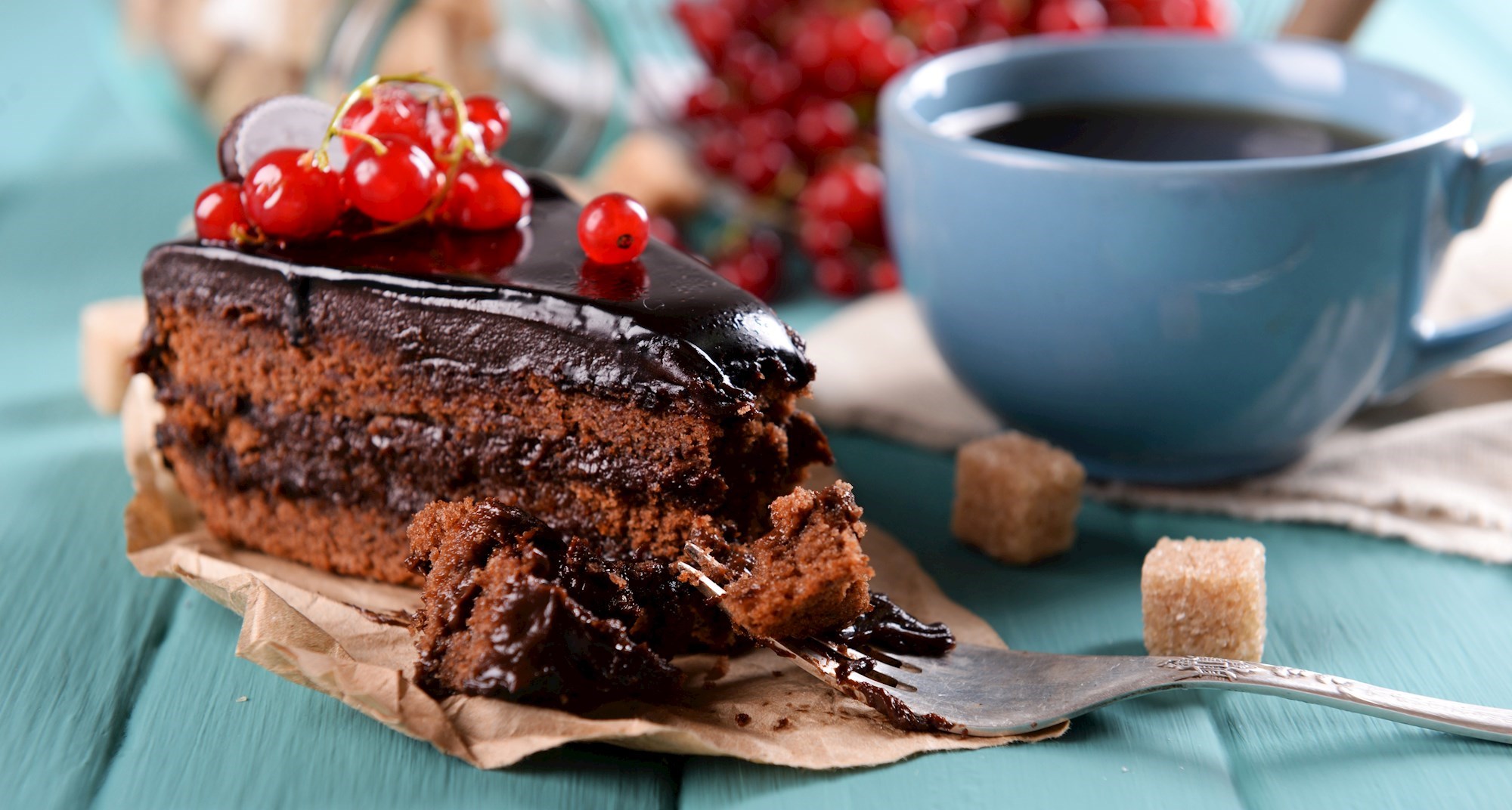 Recept za čokoladnu glazuru koji će vam koristiti za sve moguće torte i kolače