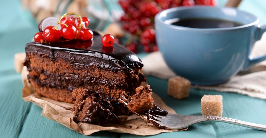 Recept za čokoladnu glazuru koji će vam koristiti za sve moguće torte i kolače