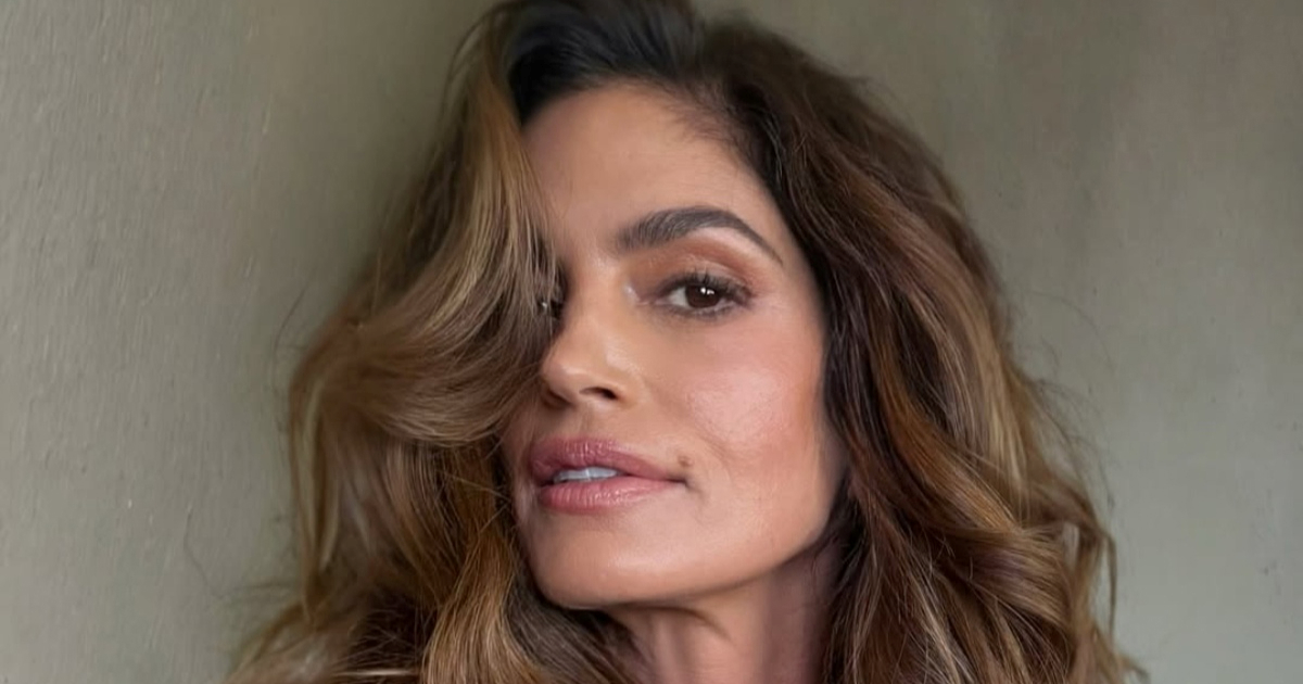 Cindy Crawford promijenila frizuru nakon desetljeća. Fanovi: "Još ljepša"