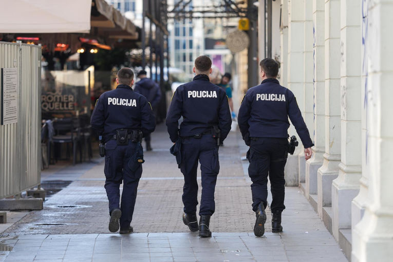 Egipćanin uhićen zbog zastave. U postaji teško ozlijedio zagrebačkog policajca