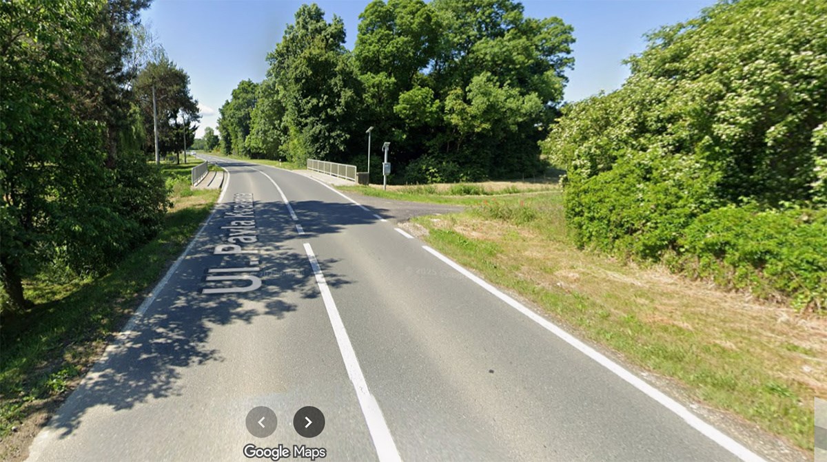 S preko 2 promila sletio s ceste, udario u ogradu i prevrnuo se. Lakše je ozlijeđen