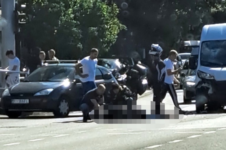 FOTO Prometna u Rijeci, ozlijeđen motociklist