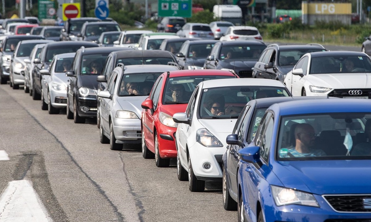 Prometna u tunelu na A1, stvorila se ogromna kolona