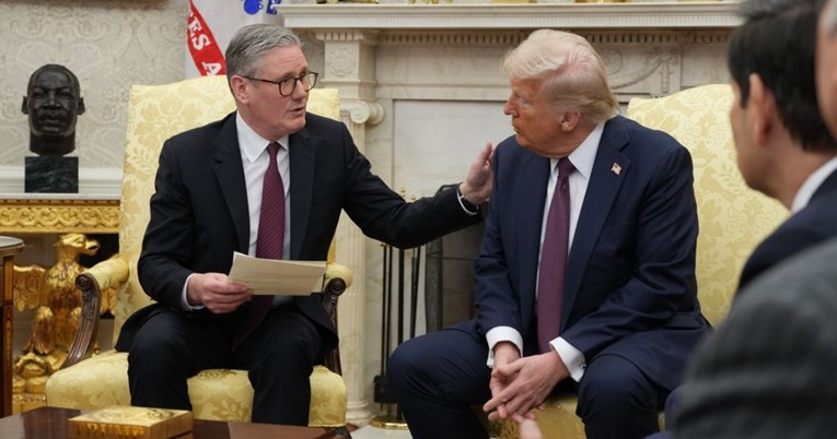 Razgovarali Trump i Starmer