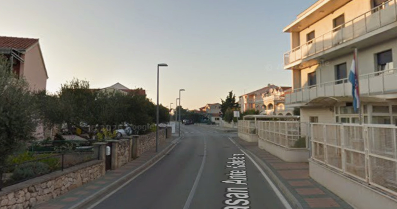 Vodice: Nezadovoljan popravkom, zapalio auto ispred radionice