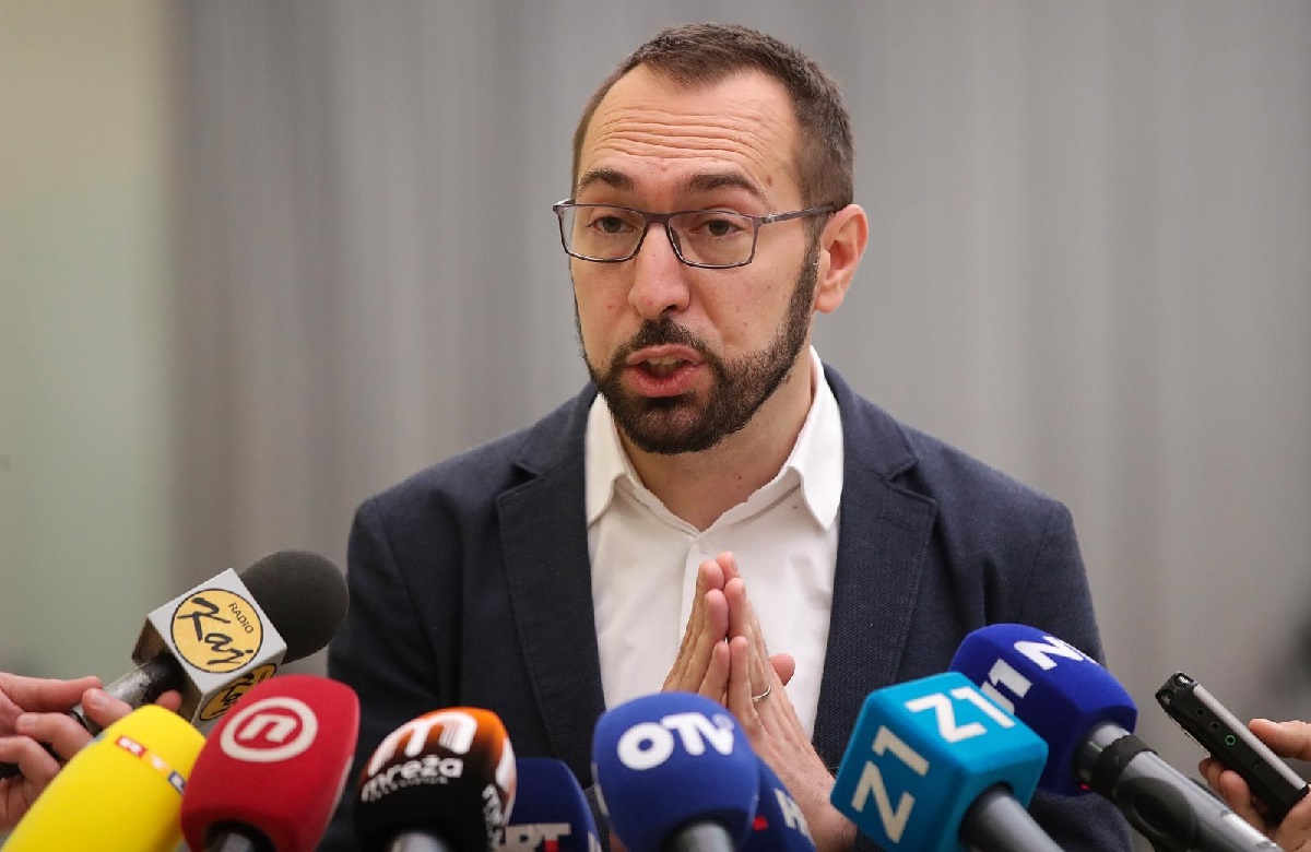 Tomašević: HDZ i Bandić imaju projekt, zove se "Ruka ruku mije, i zdrpi i briši"