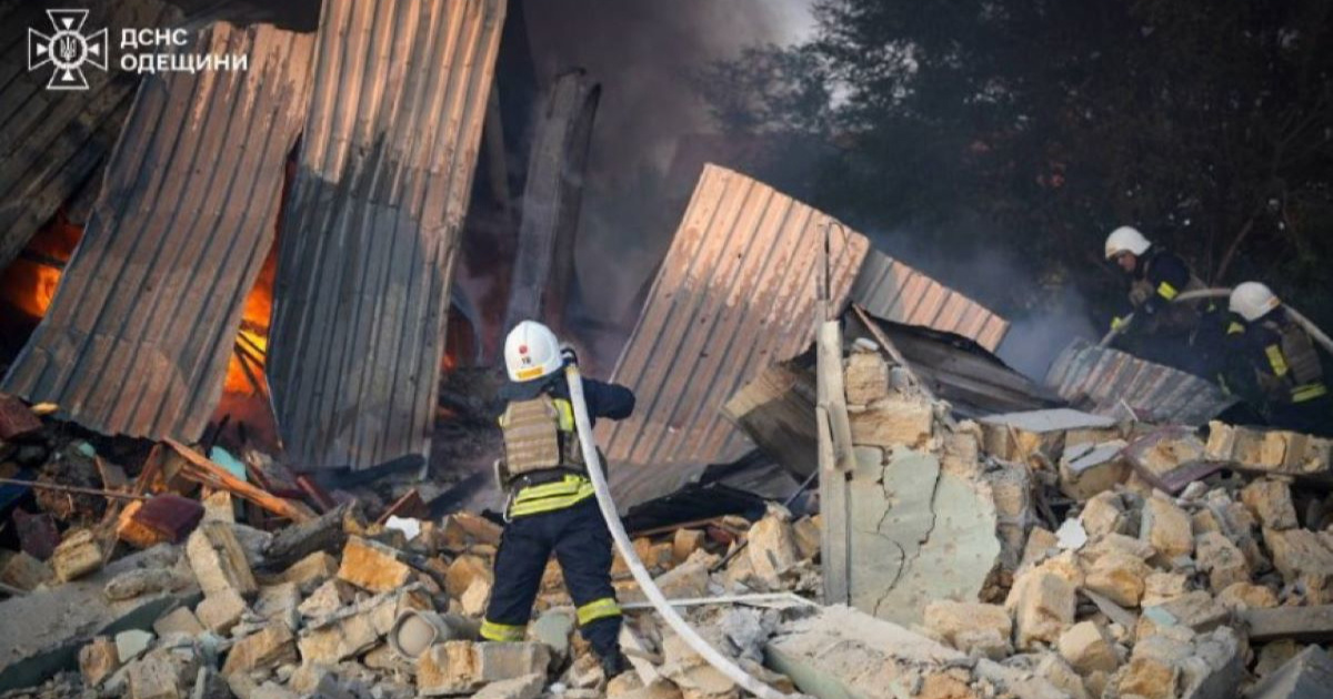 Rusija s pet bombi napala Sumi, pogođena civilna infrastruktura