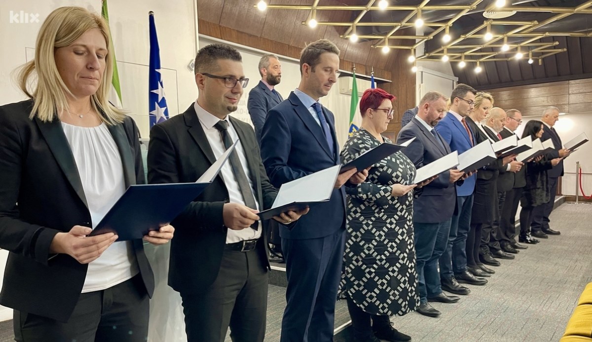 Hrvatski HDZ-ovi ministri napustili sjednicu županijske vlade u BiH