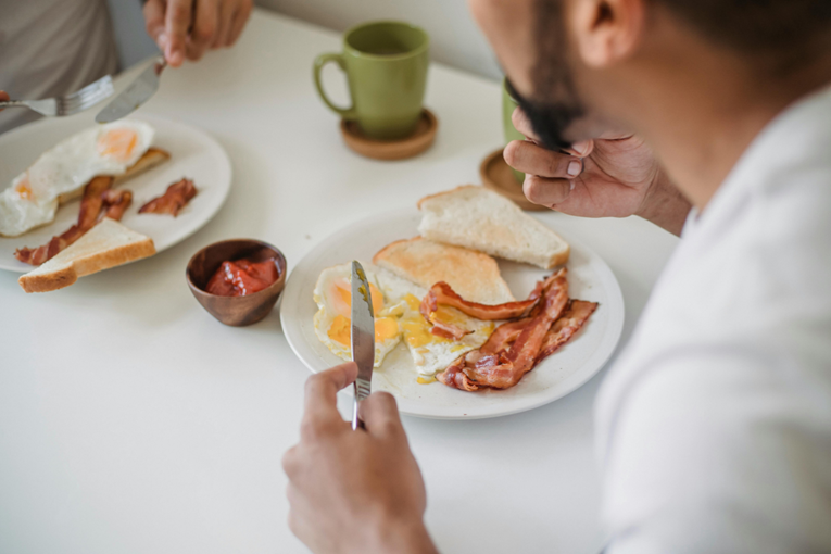 Uobičajena navika povećava rizik od pretilosti i bolesti srca, pokazuje istraživanje