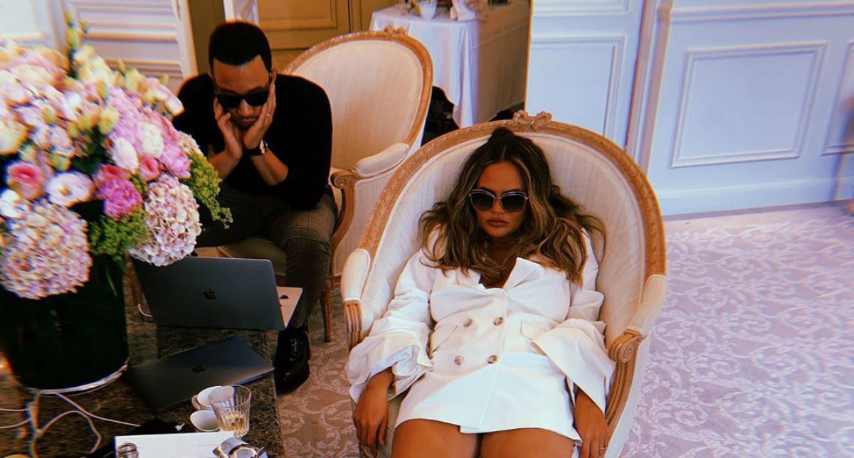 Najseksepilniji muškarac godine pokazao trbušnjake. Reakcija njegove žene je sve