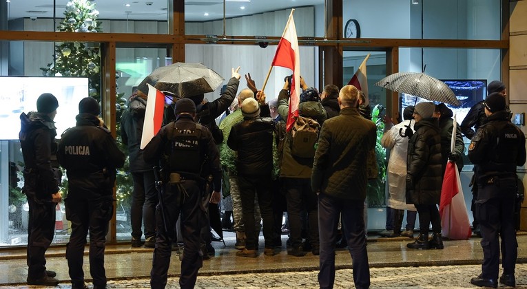 Nova poljska vlast odlučila staviti državne medije u likvidaciju