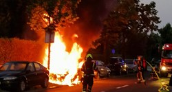 FOTO Zapalio se automobil u Zagrebu, vatrogasci ga gasili