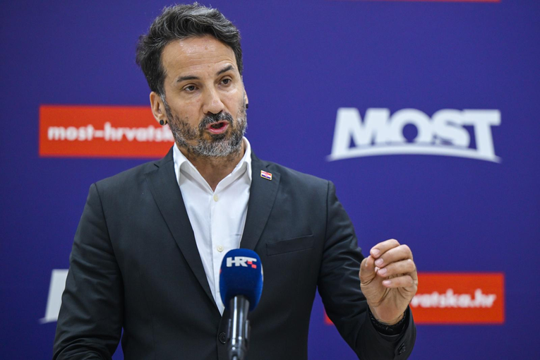Miletić: Treba provjeriti i čovjeka za kojeg govore da je Pavlekov "skijaški tata"