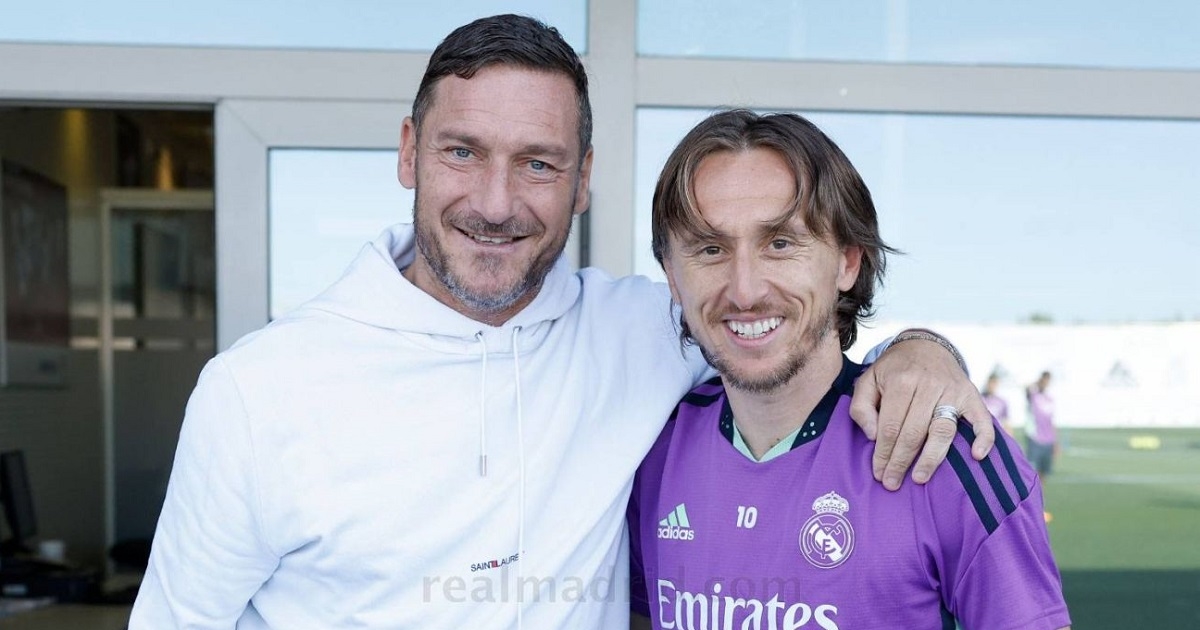 Totti došao u Real. Slikao se sa svim igračima, ali pričao samo o jednom: "Ljudina"